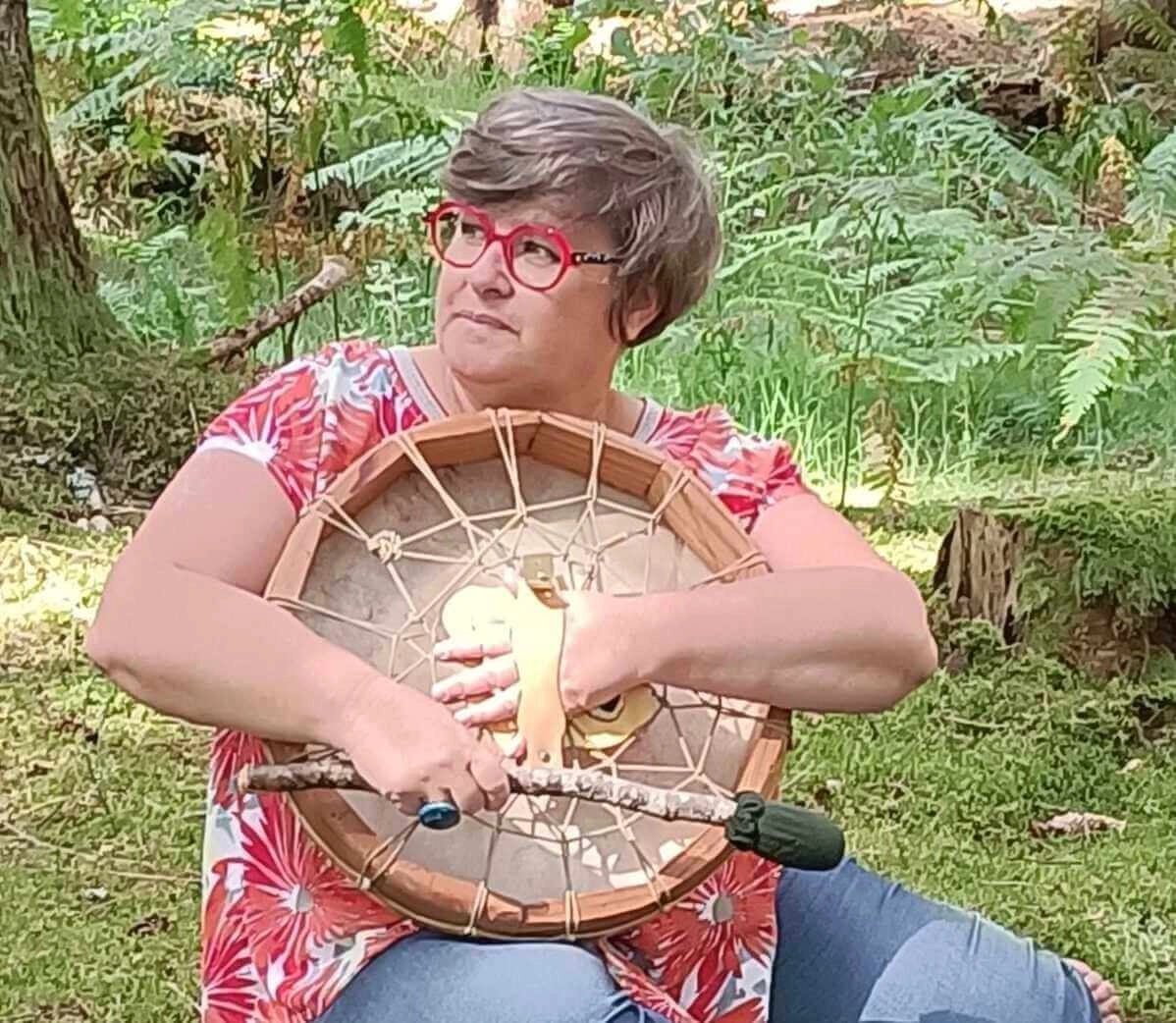 IMG-20241112-WA0001 (2) (1) - oztherapies.fr Christelle Portas Chamane, Maître Reiki et Magnétiseuse Soins Chamaniques : Eveil de l'esprit & Libération ✨ Reiki : Énergie de Vie & Sérénité ✨ Magnétisme : Soulagement & Apaisement